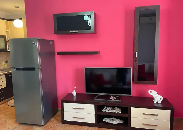 Lägenhet Comfy Tirana